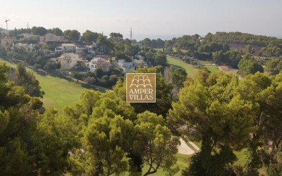 A beautiful bungalow located next to the Altea Golf Club.